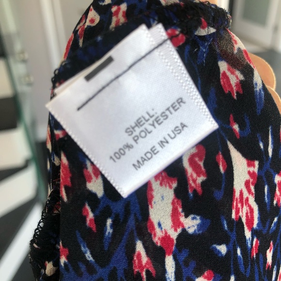 3/$25 WAYF | Faux Wrap Blouse - Picture 6 of 6